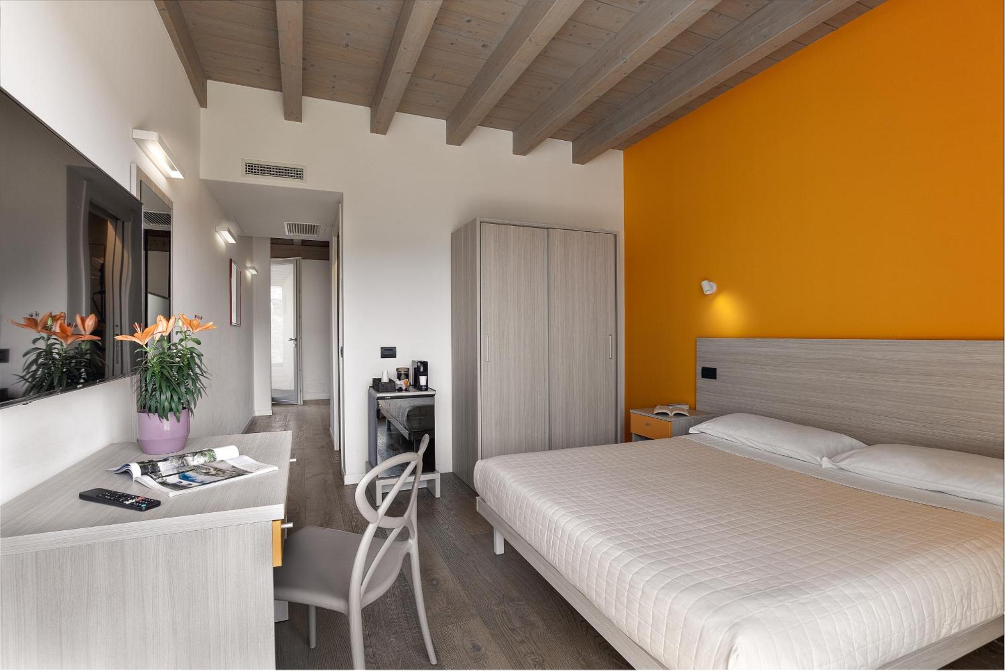 Residence Caffe Maya Maslianico Ngoại thất bức ảnh
